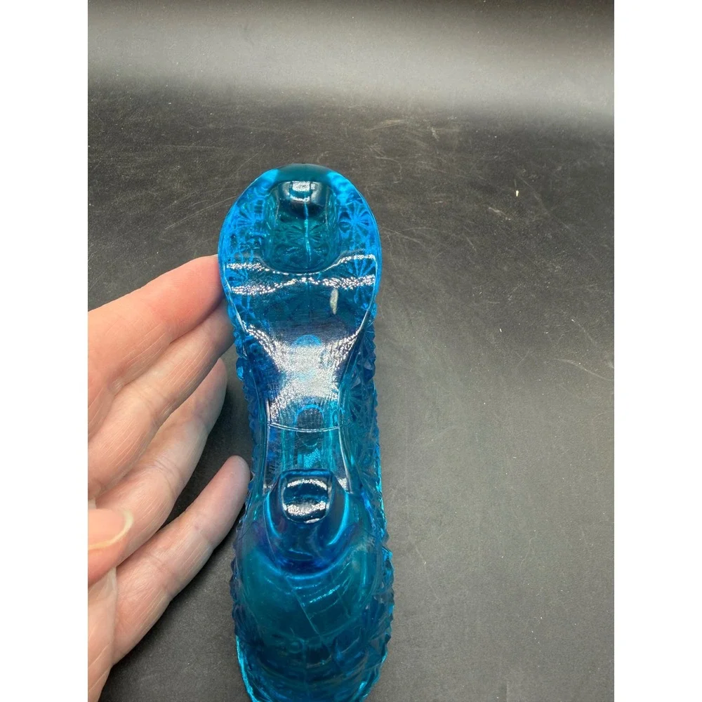 Vintage Blue Glass Slipper Daisy and Button Pattern Shoe Figurine‎